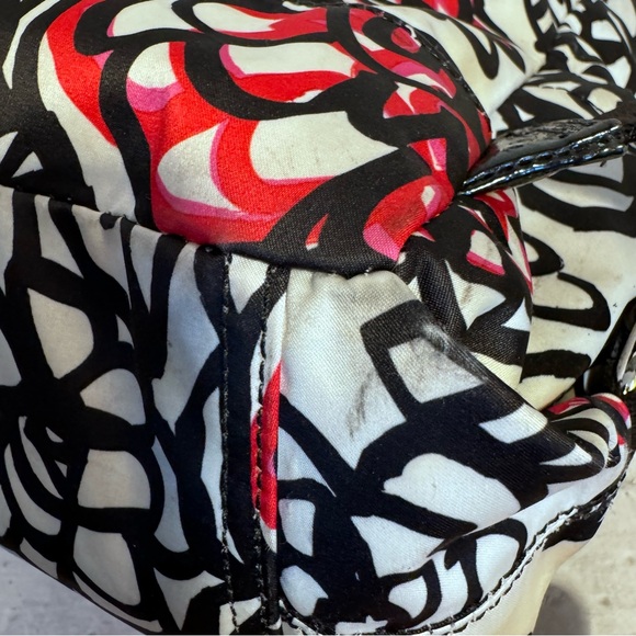 COACH Poppy Daisy Floral Graffiti Black White Backpack Bag F16582 Rare - Picture 9 of 13